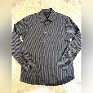 Men’s Van Heusen Black and White Pinstriped Dress Shirt Med 15-15.5”